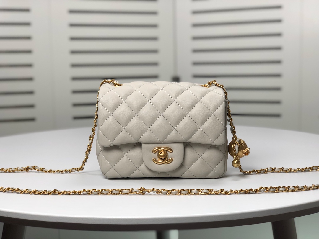 Chanel Cross Body Metal Ball Chain Shoulder Bag Handbag