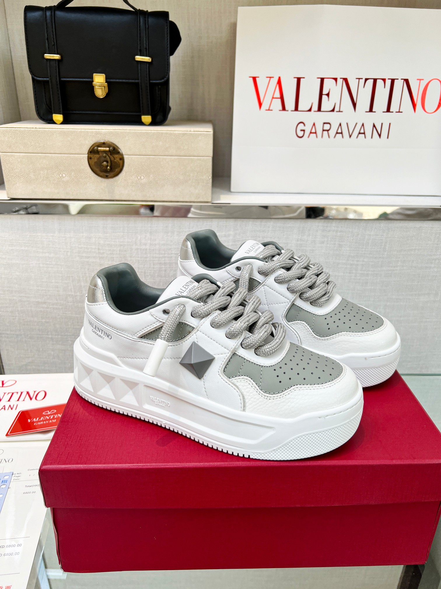Valentino 002 Casual shoes XM 033