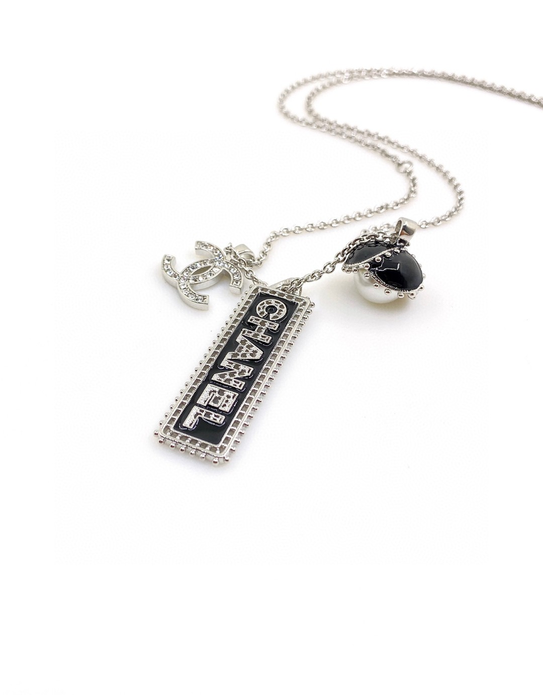 Chanel Necklace 015