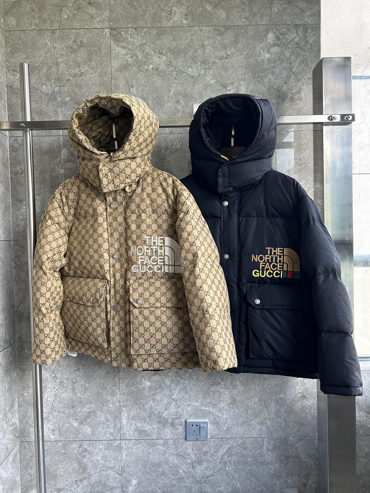 The North Face x Gucci Down Jacket 216 FYZ084