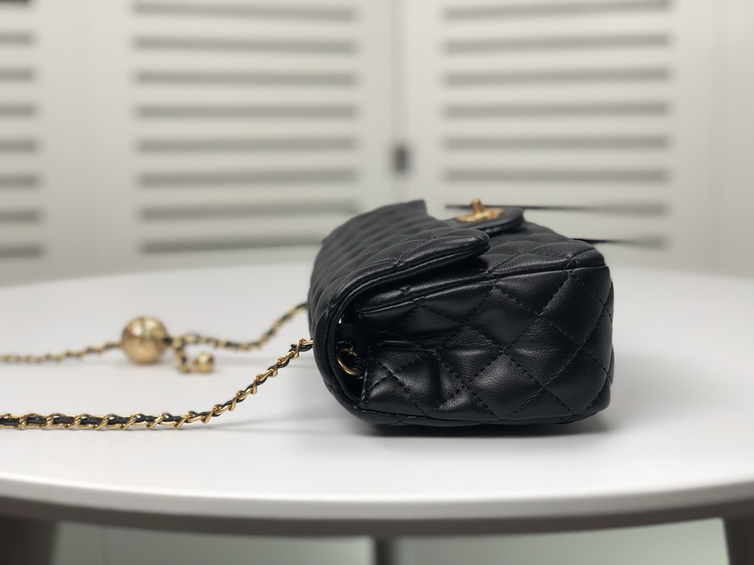 Chanel Cross Body Metal Ball Chain Shoulder Bag Handbag