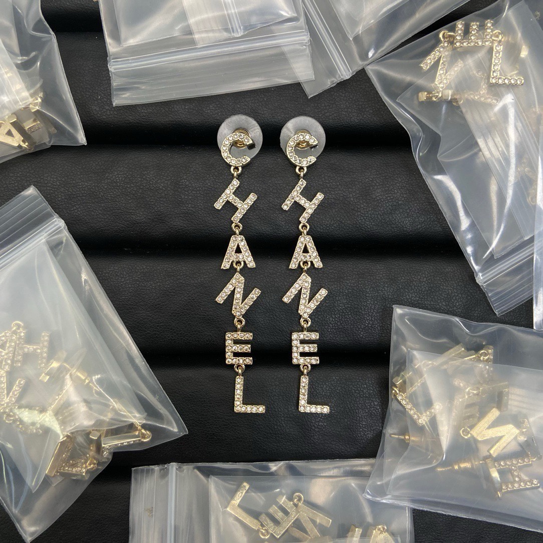 Chanel Earring 067