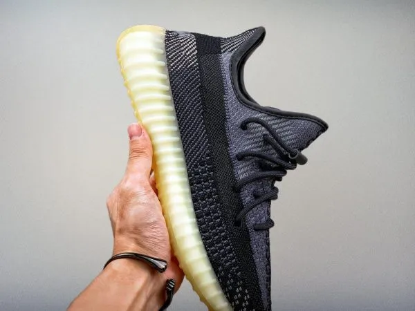 Yeezy350 Boost V2 “Carbon”(Replica)