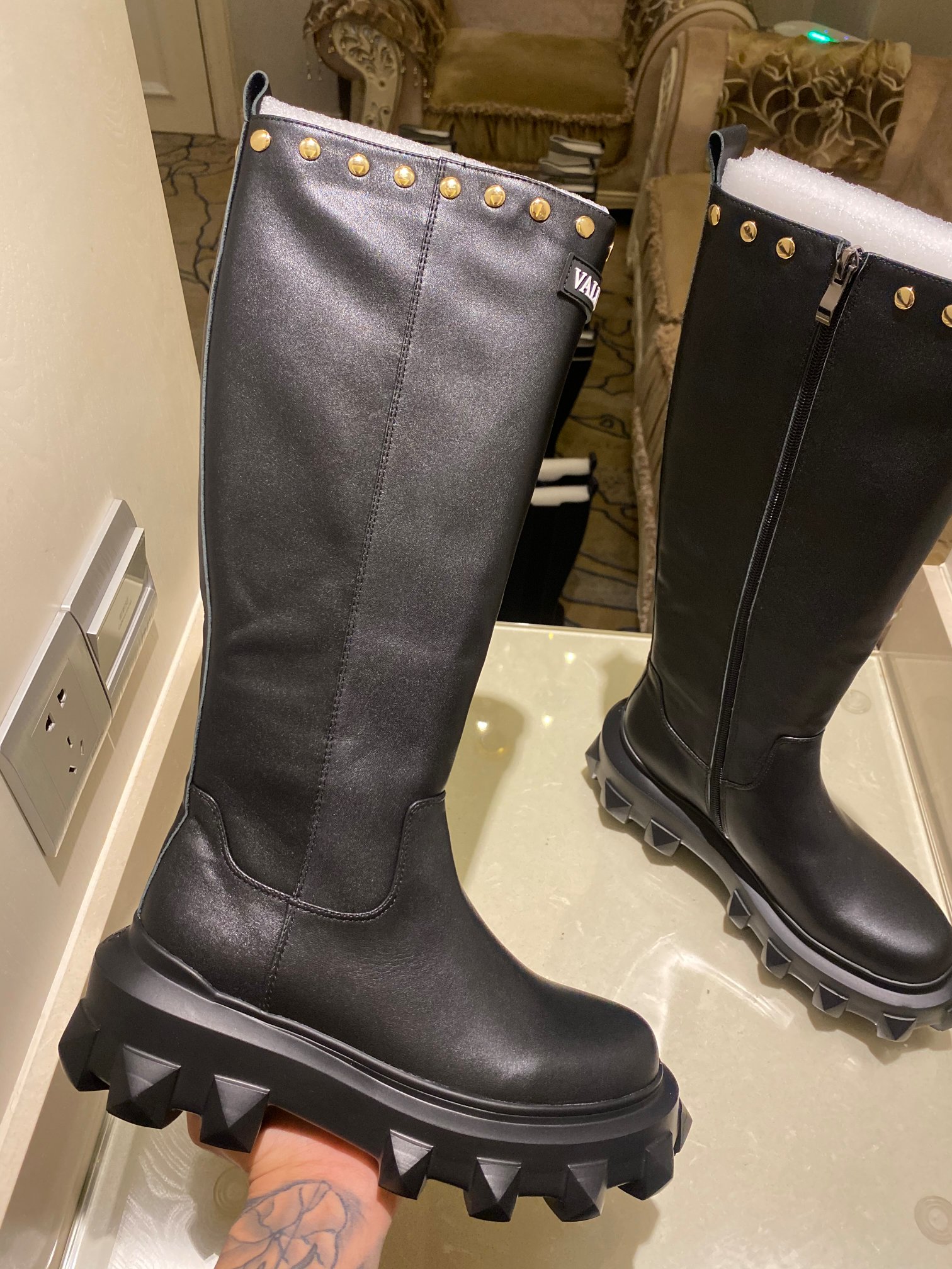 Valentino shoes boots (35-41) V005