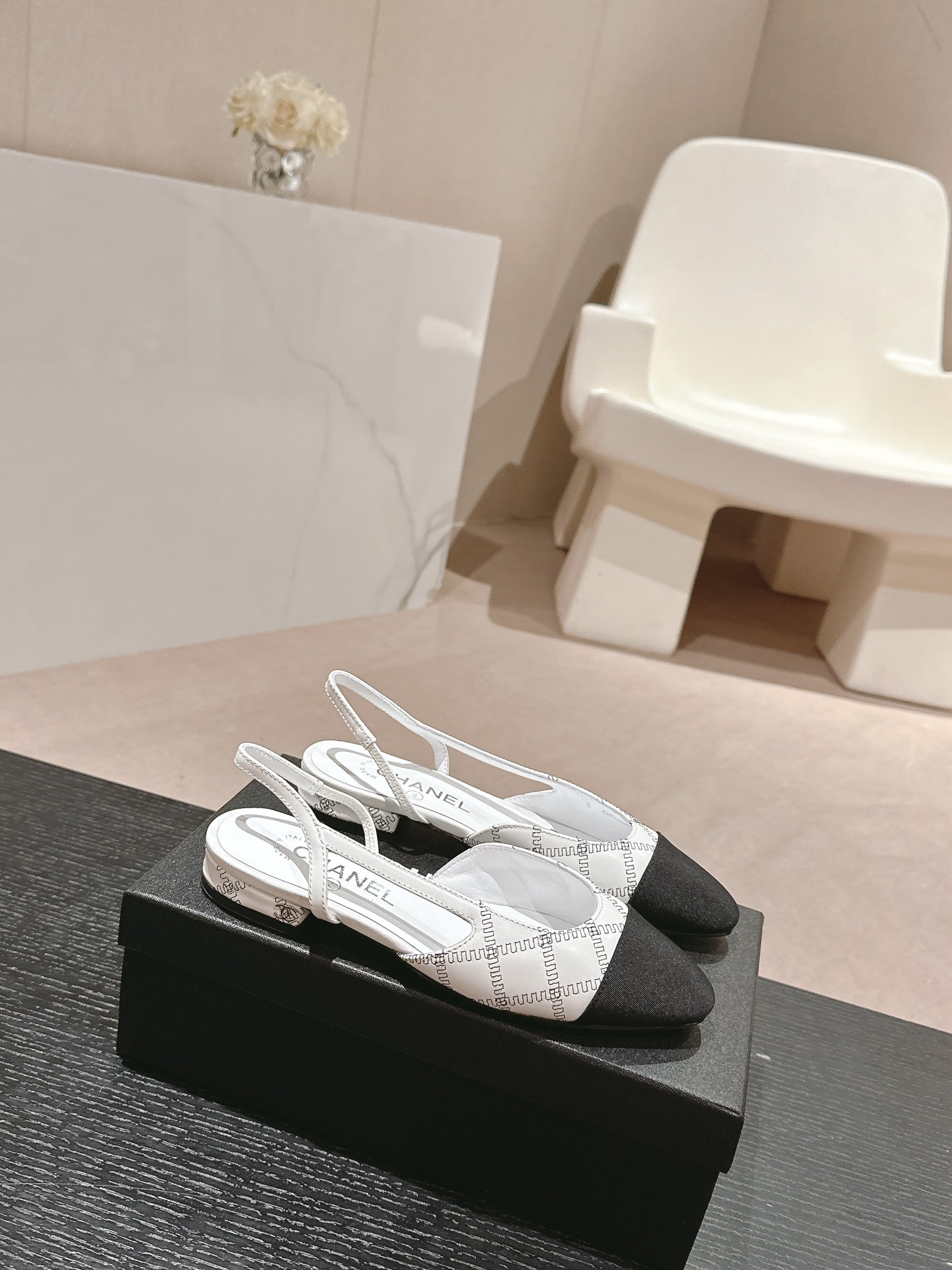 Chanel shoes 057 XM092