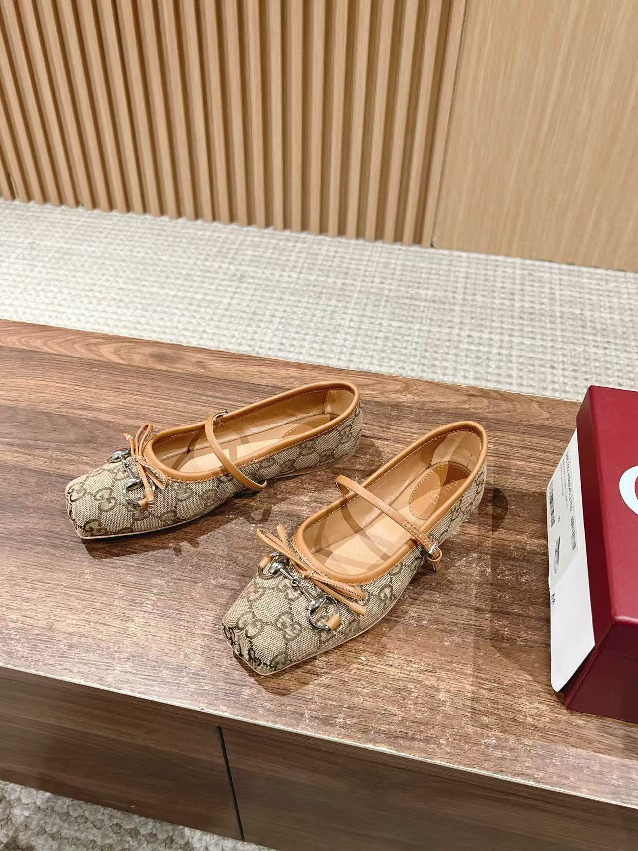 Gucci Casual shoes 038 XM082