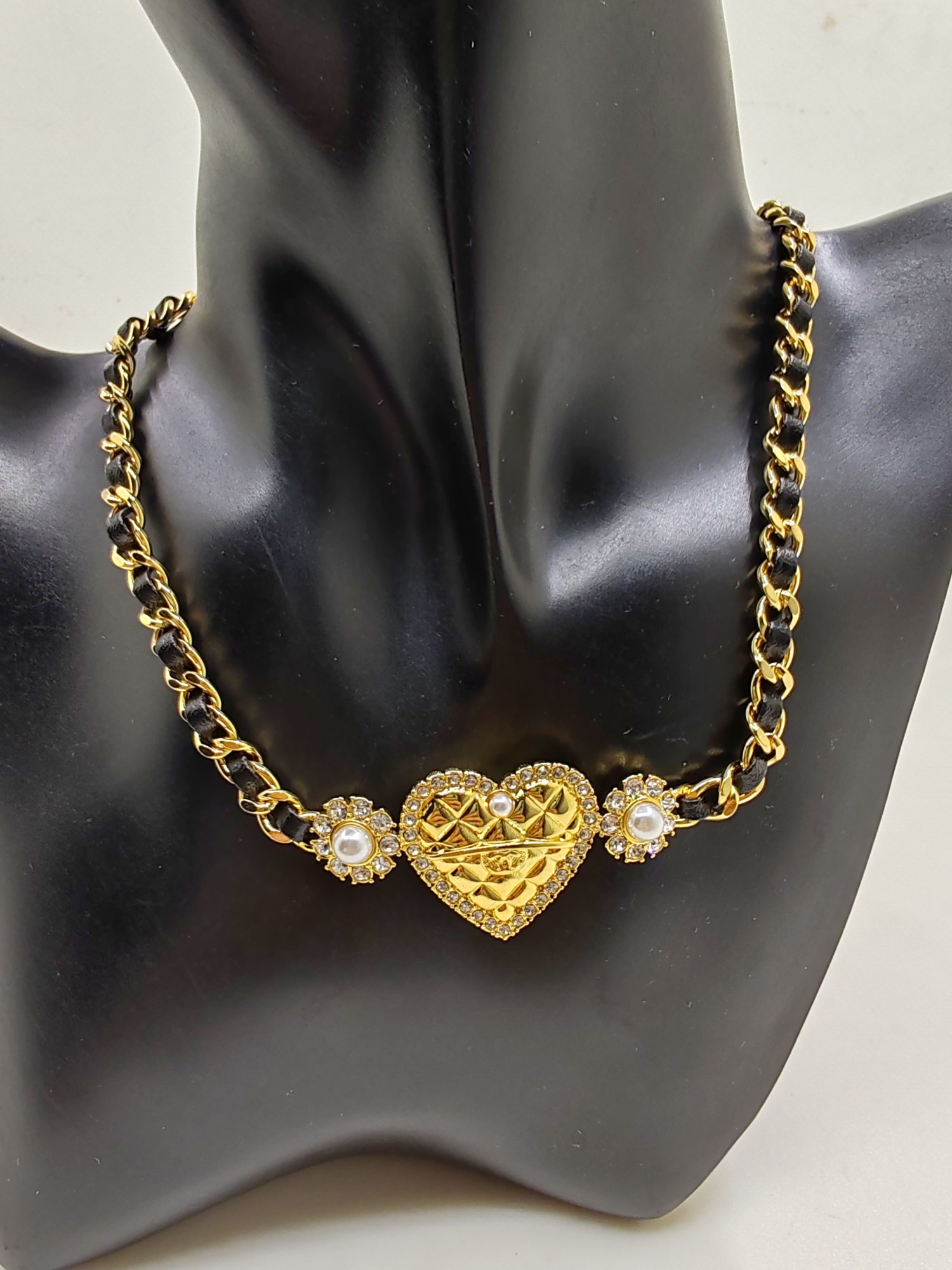 Chanel Necklace 018