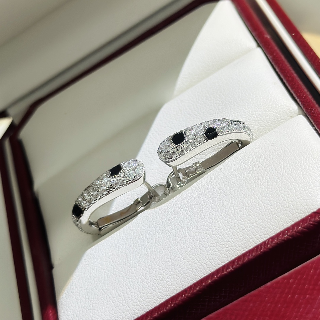 Cartier Earring 012