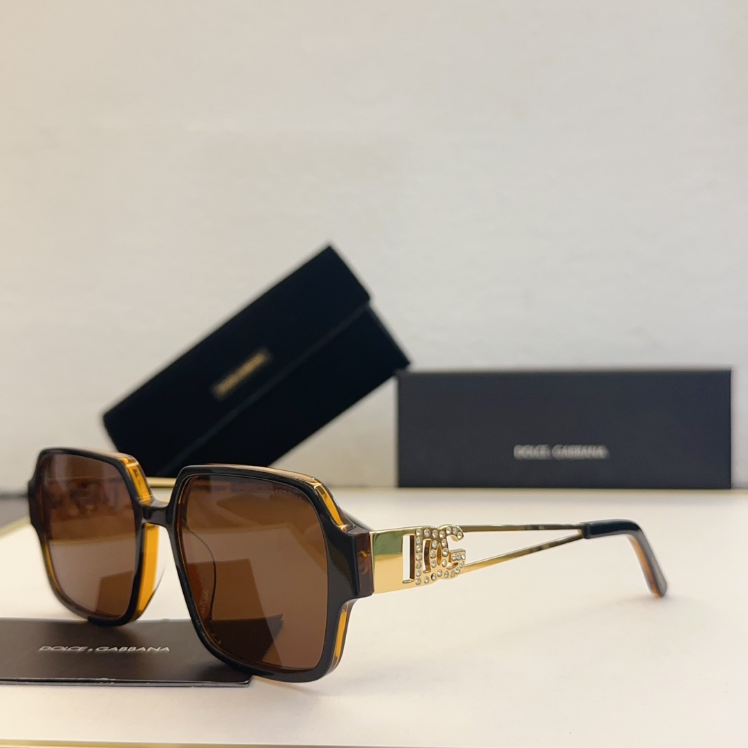 Dolce & Gabbana Sunglasses DG4421 SM051