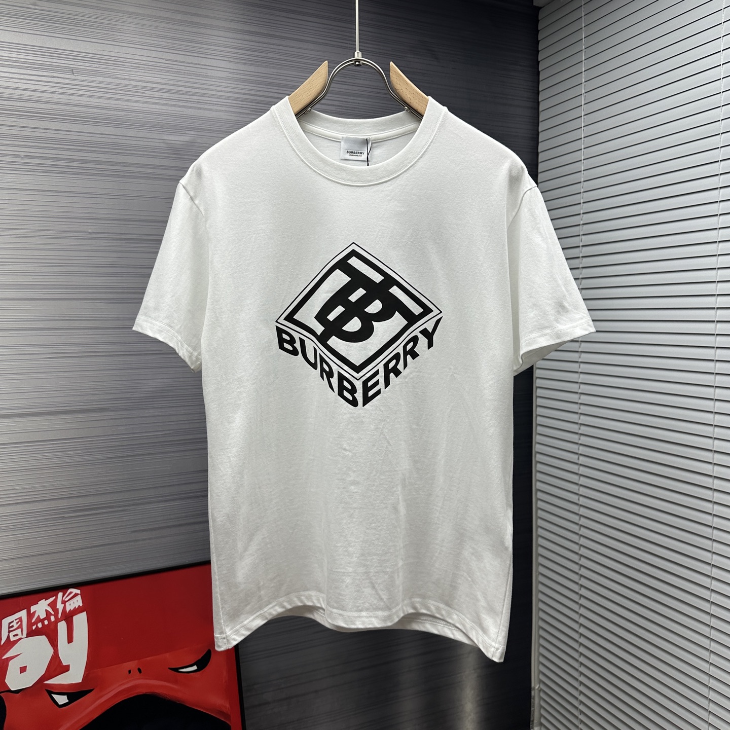 Burberry T-Shirts 008