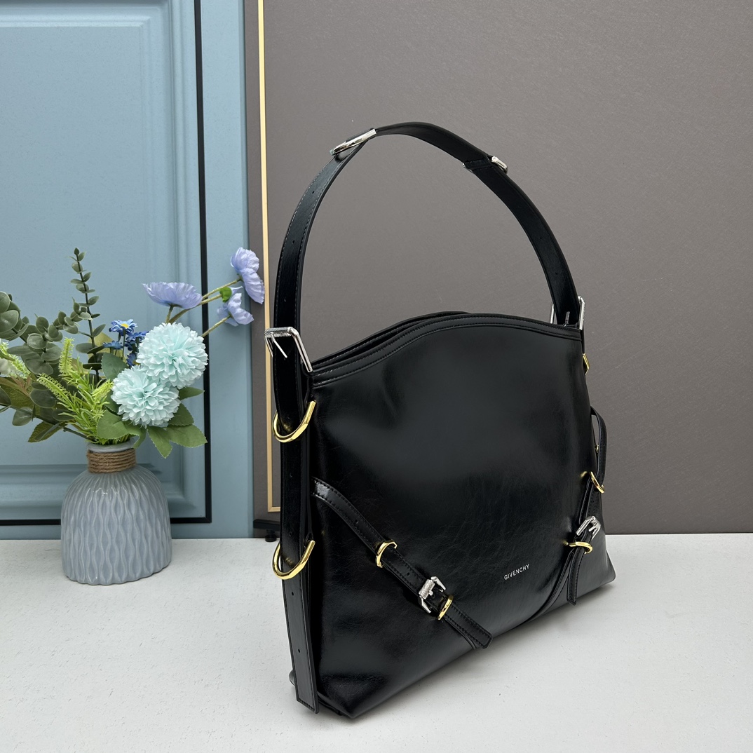 Medium Voyou Bag Black V666 LM022 40cm