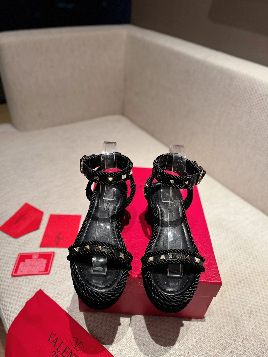Valentino shoes 014 XM 092