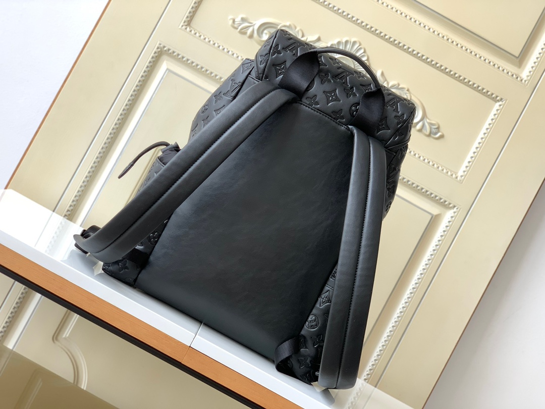 Louis Vuitton Bags Black Louis Vuitton Trekking Backpack for Men M43680锛�12AReplica锛�