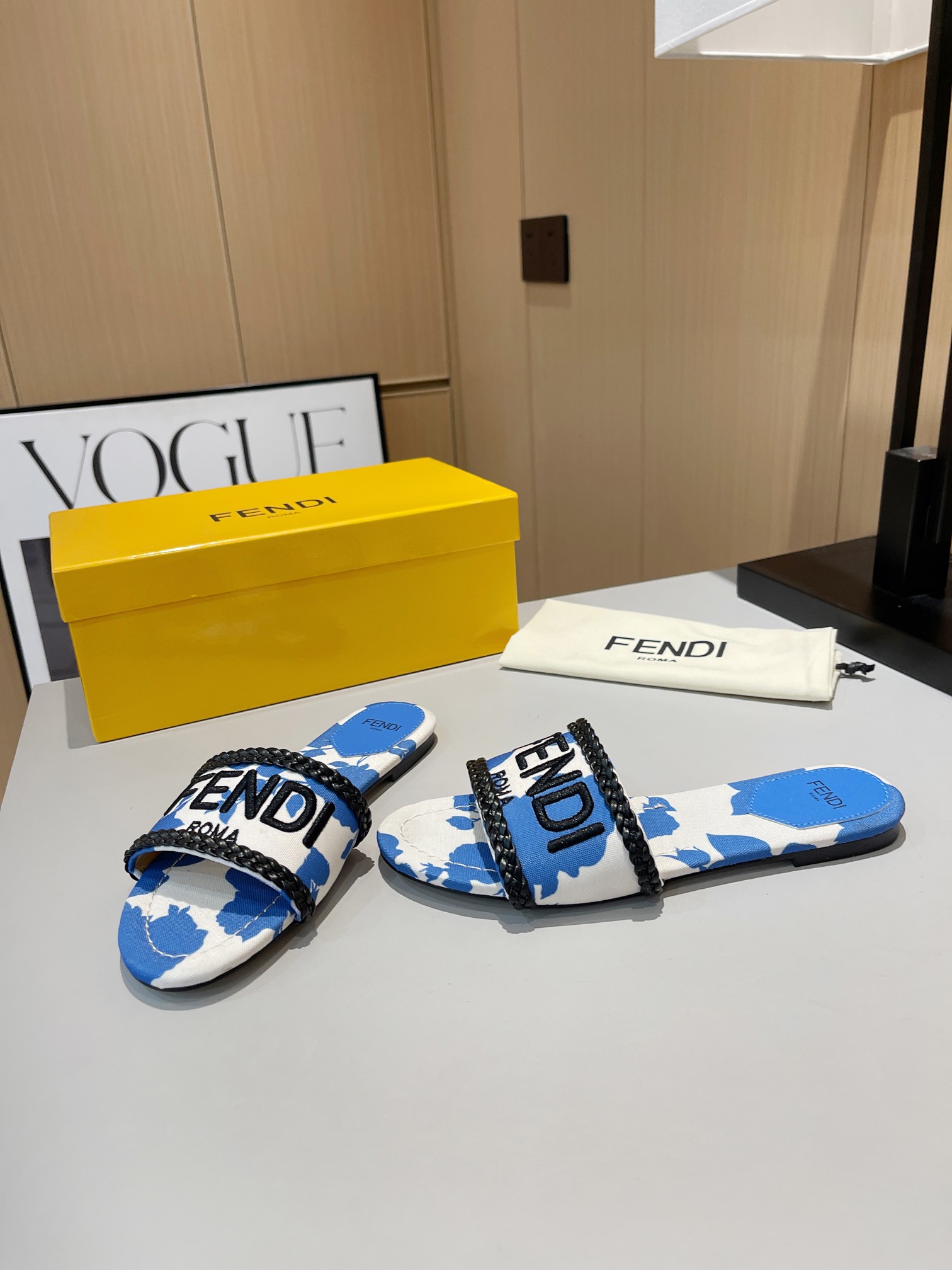 Fendi Shoes Flat bottomed women's Slippers