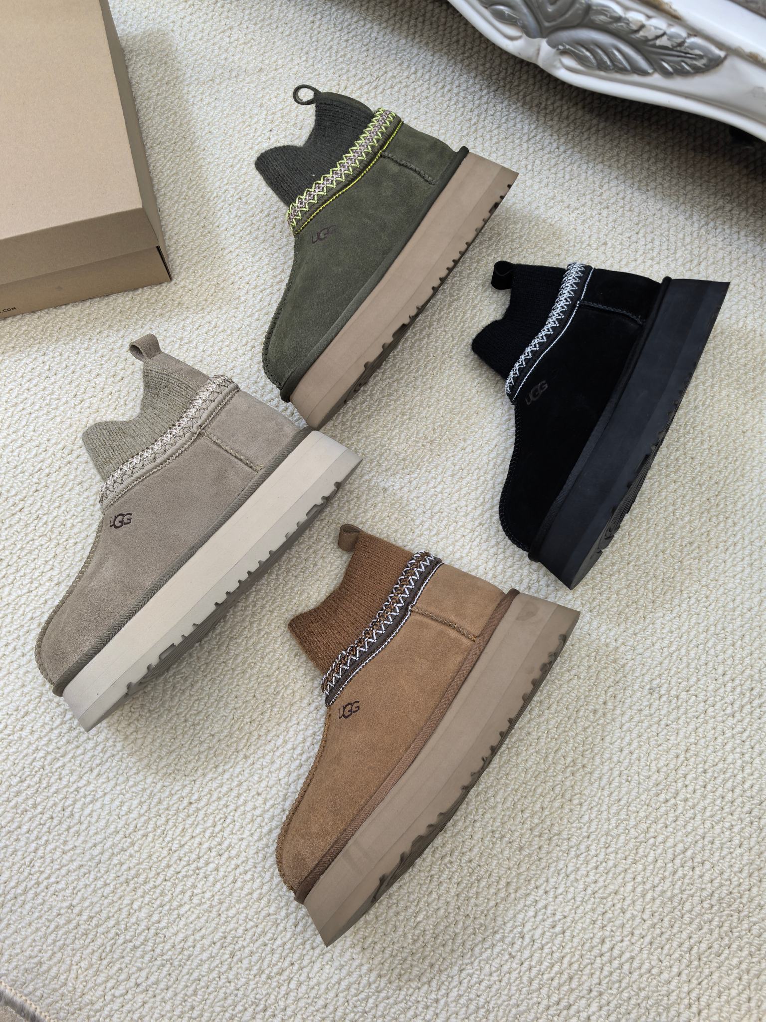 UGG shoes 044 BY081