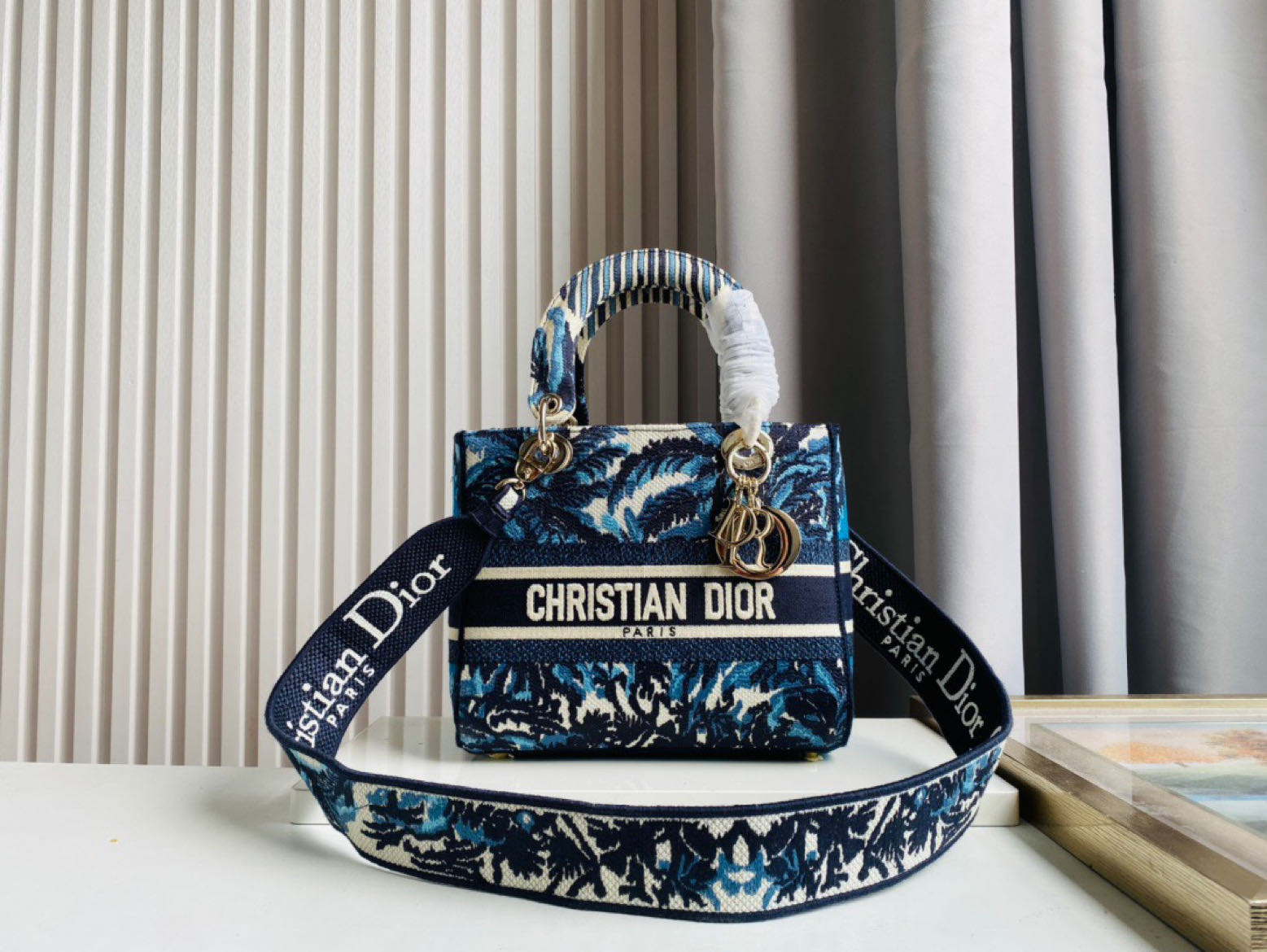 10A + top quality Dior Medium Lady D-Lite Bag M0565 LM003 24cm