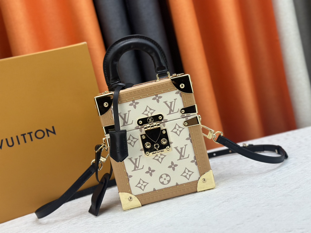 Louis Vuitton The Camera Box M10079 Shoulder Bag Handbag