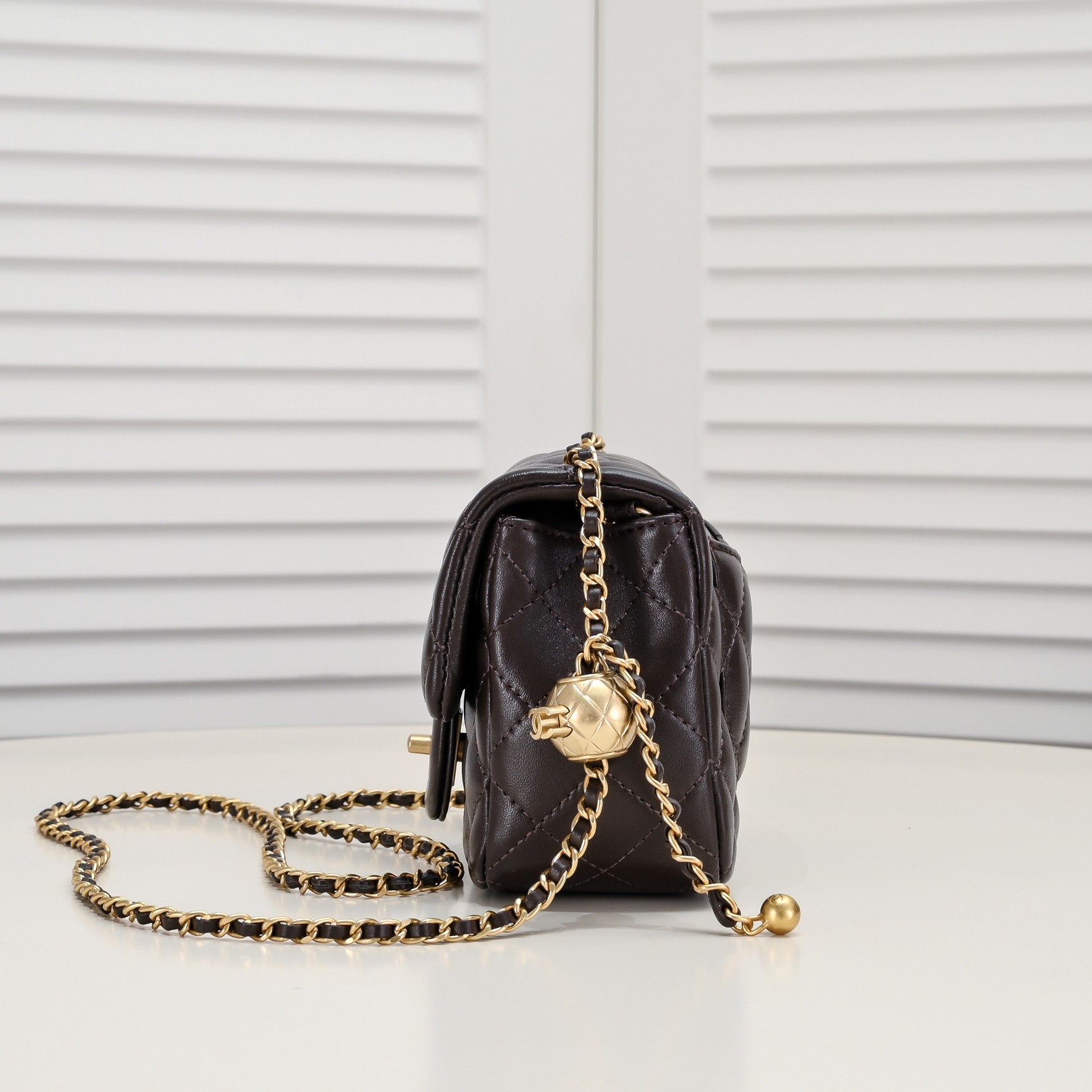 Chanel Cross Body Metal Ball Chain Shoulder Bag Handbag