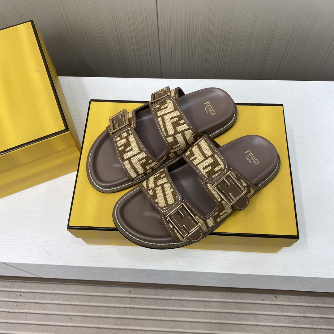 Fendi Shoes Summer slippers for couples