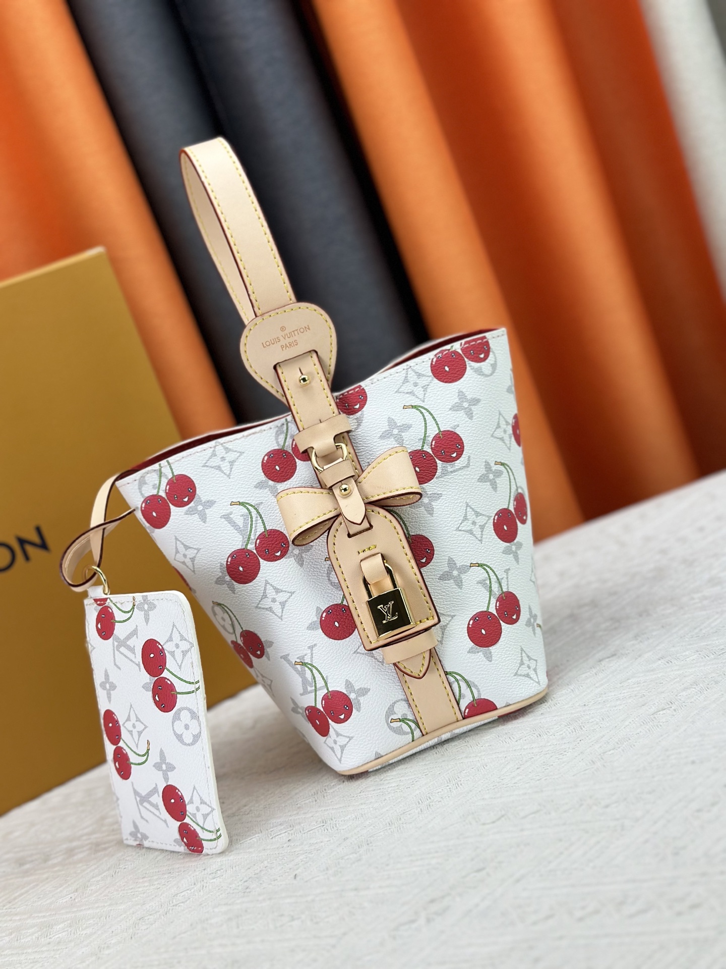 Louis Vuitton Bags White cherry Reverse Shoulder Bag handbag 12925锛�7AReplica锛�