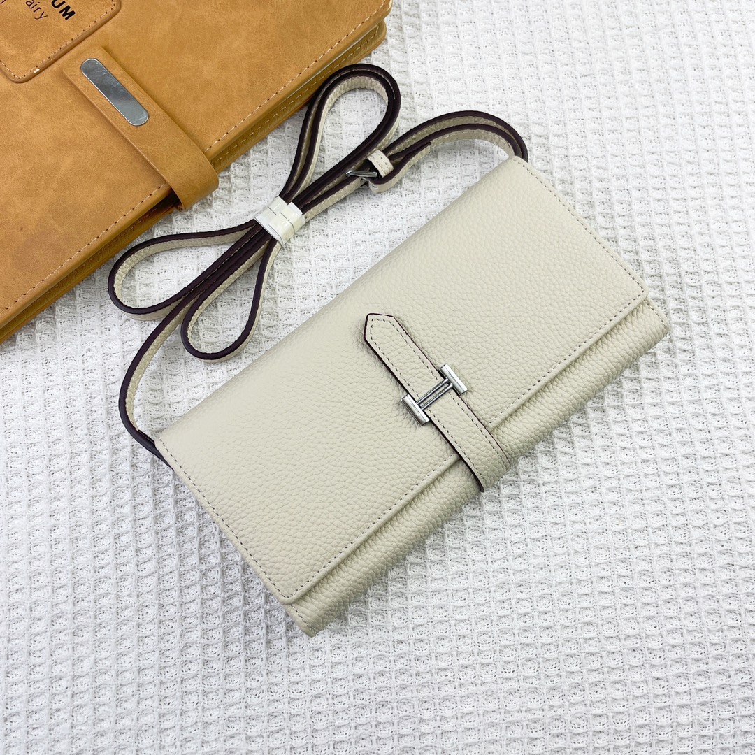 Herm猫s Chain Shoulder Bag