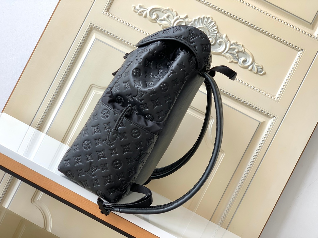 Louis Vuitton Bags Black Louis Vuitton Trekking Backpack for Men M43680锛�12AReplica锛�