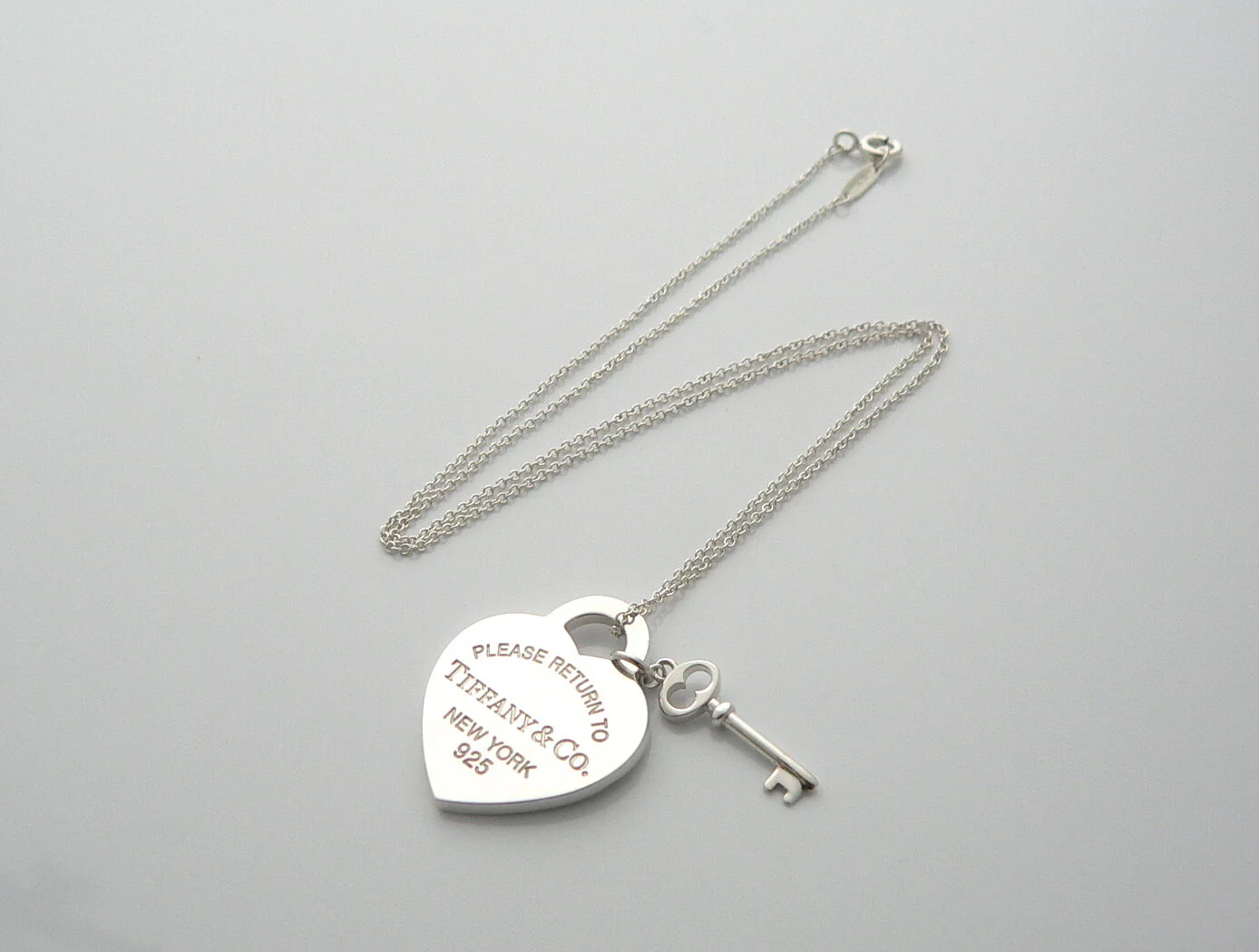 Tiffany Co Silver Return to Tiffany Heart Key Necklace Pendant Charm Gift Love