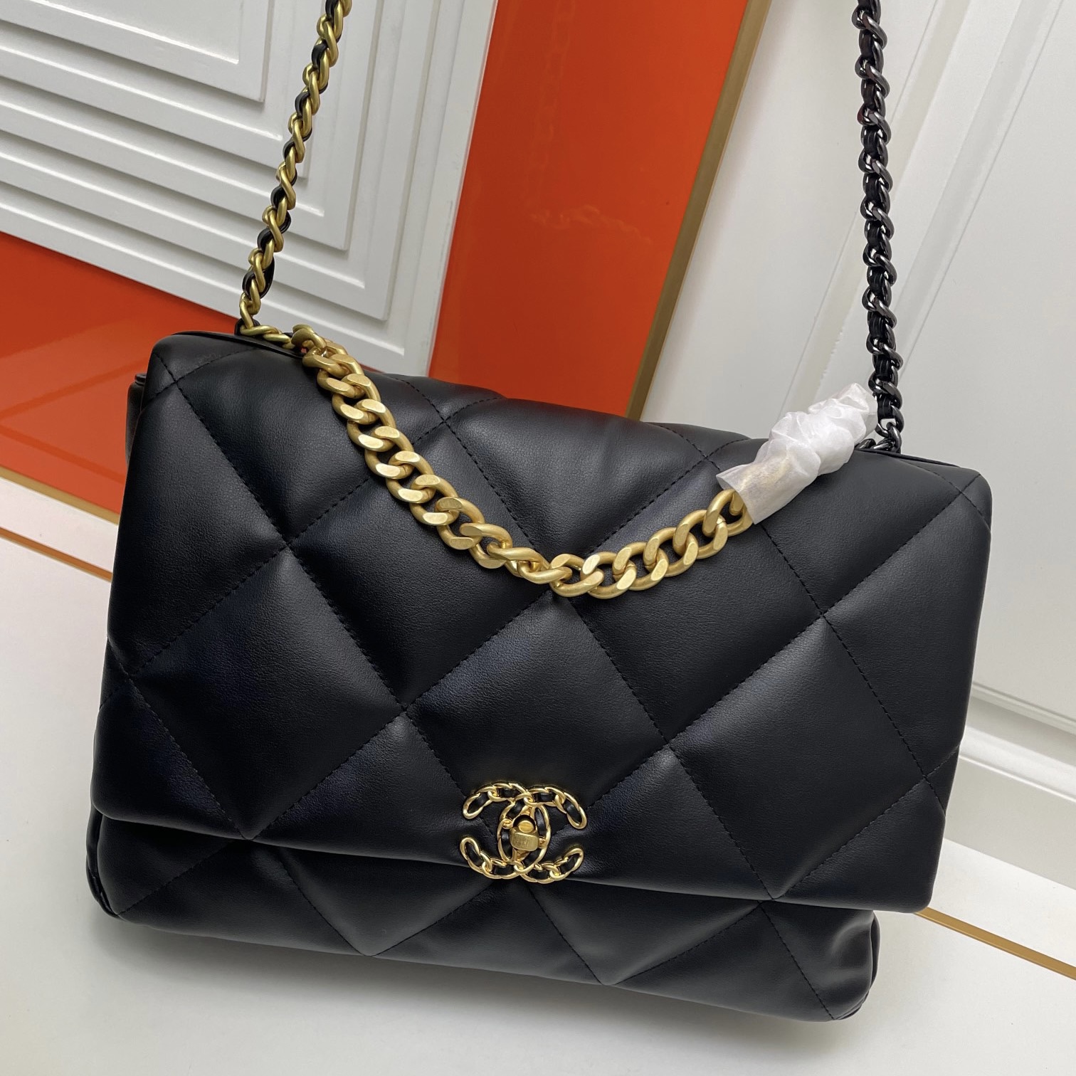 Chanel 19bag Lambskin Gold Buckle Shoulder Crossbody Bag (Replica）