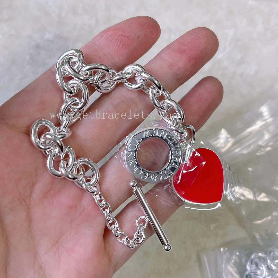 Return to Tiffany Heart Tag Toggle Bracelet in Silver Blue/Pink/Red