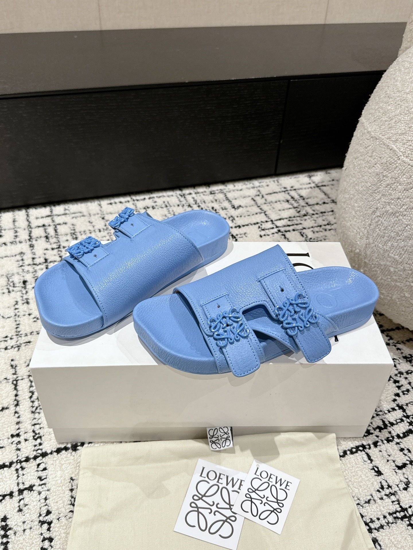 Loewe Shoes Easy Three Lotus Petaled Couple's Slippers