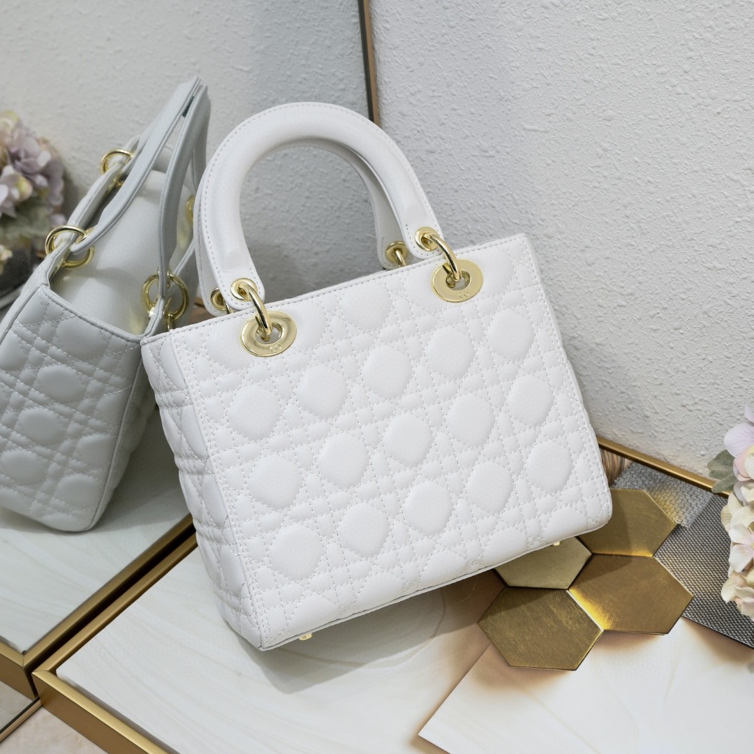 Medium Lady Dior Bag White Sheepskin LM071 24cm