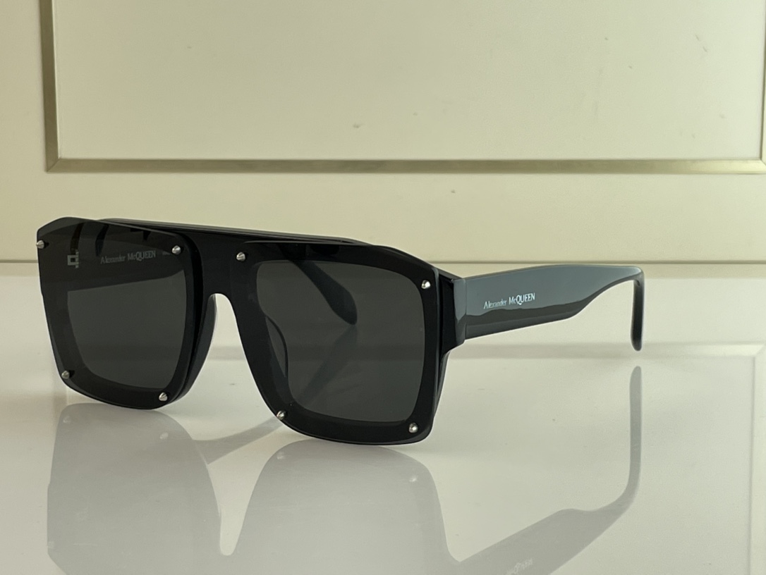 Alexander McQueen Sunglasses