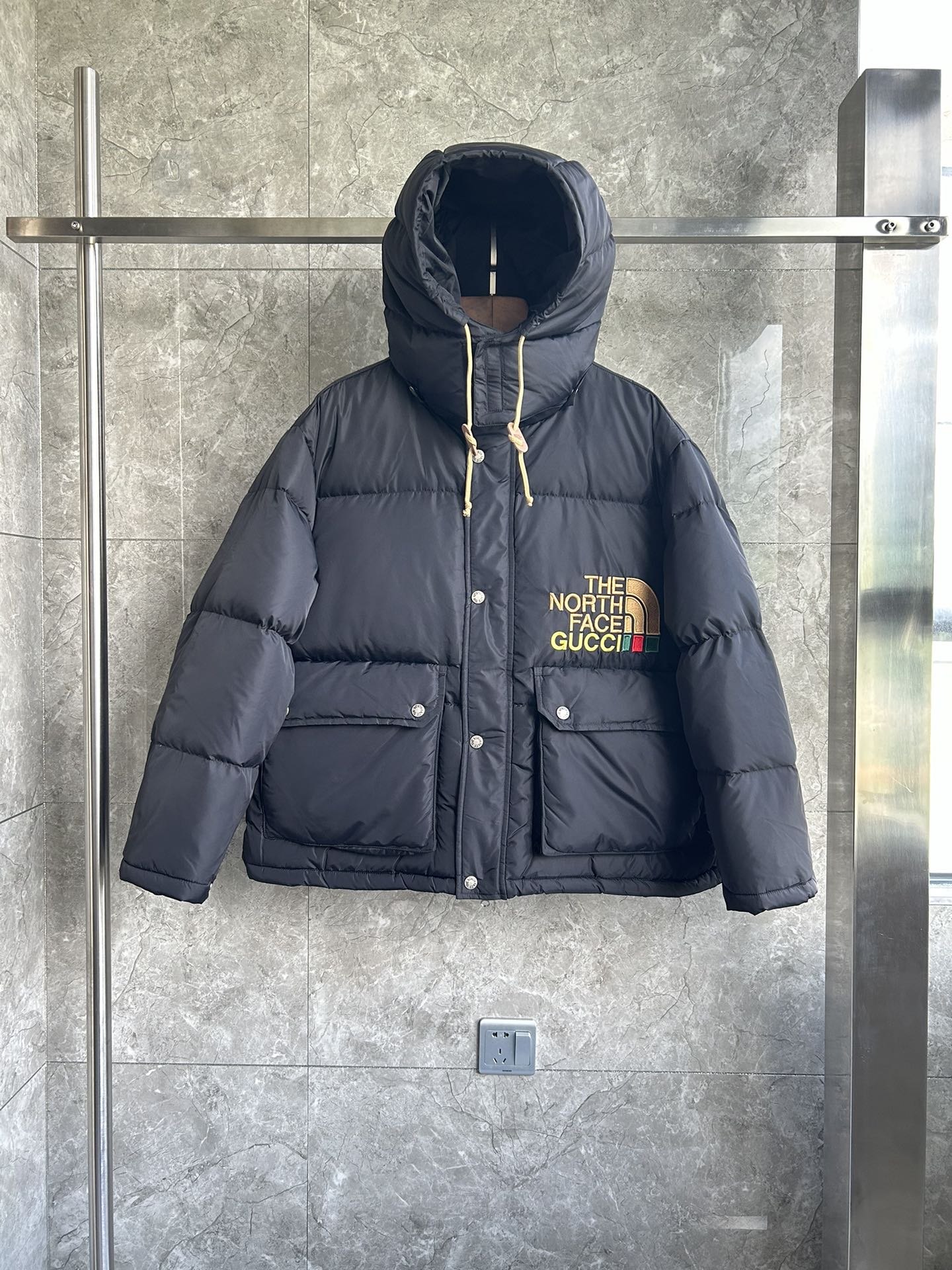 The North Face x Gucci Down Jacket 216 FYZ084
