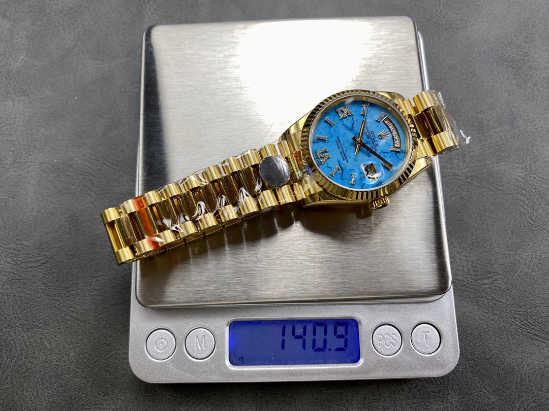 Rolex Day-Date 128238 Fluted Bezel Turquoise Diamond Dial 36MM Unisex Replica Watch