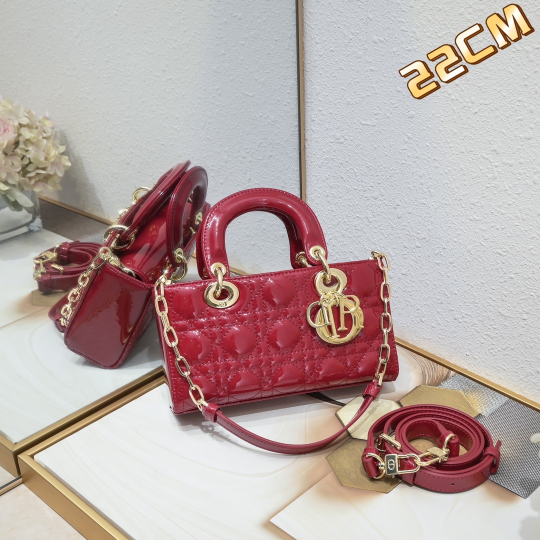 Small Lady D-Joy bag Red patent leather CD0541 XB091 22cm