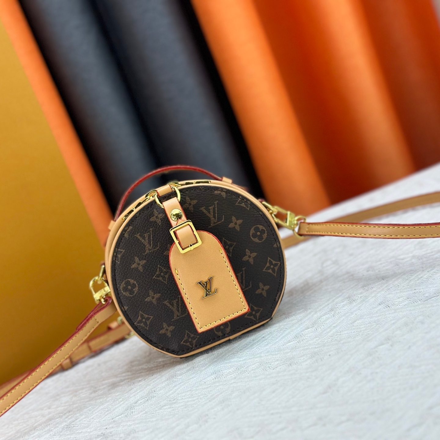 Louis Vuitton Mini Bo卯te Chapeau Handbag M83575 M83614