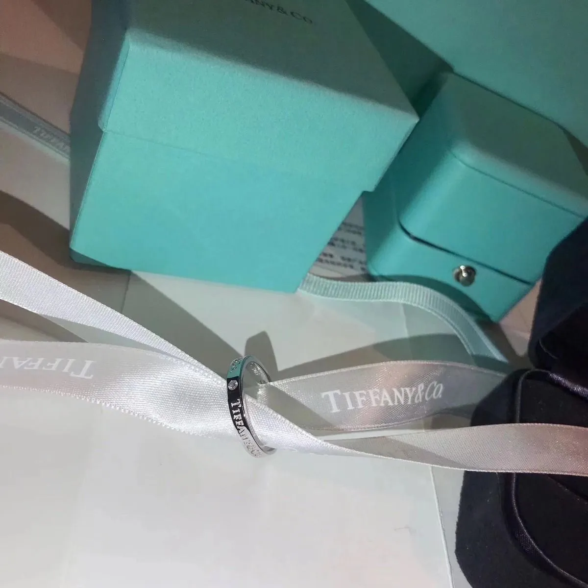 Tiffany & Co Narrow Band Studded Crystals Couple Style Fine Jewelry Street Luxurious Knock-off GRP02847
