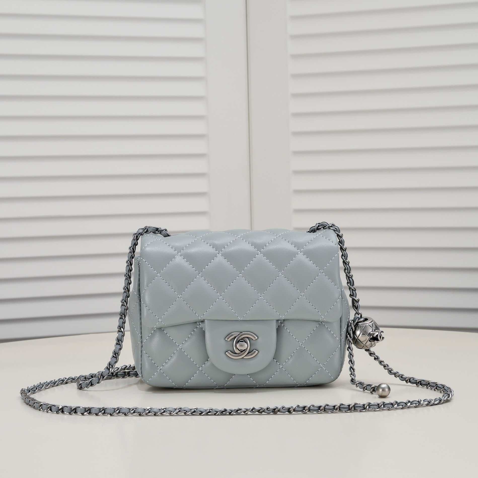 Chanel Cross Body Metal Ball Chain Shoulder Bag Handbag
