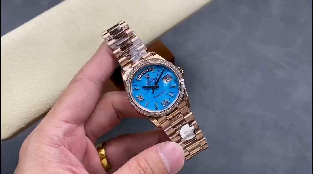 Rolex Day Date Oyster 36 mm Everose Gold Diamonds Bezel M128345RBR 0068