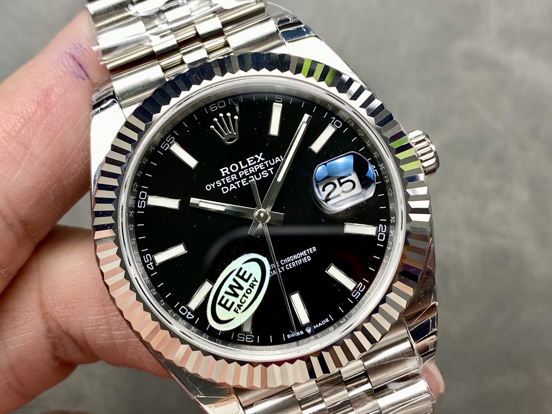 Rolex Datejust 41mm Stainless Steel 126334 0018 Black Index Jubilee