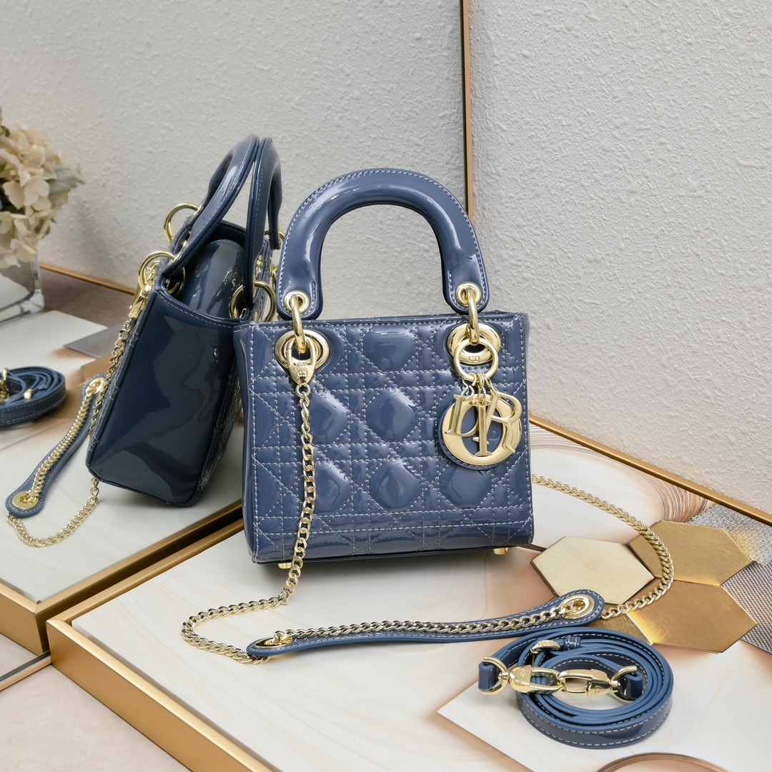Mini Lady Dior Bag Blue patent leather CD2025 XB071 17cm