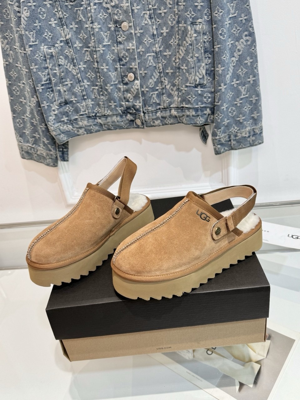 UGG shoes 047 HL022