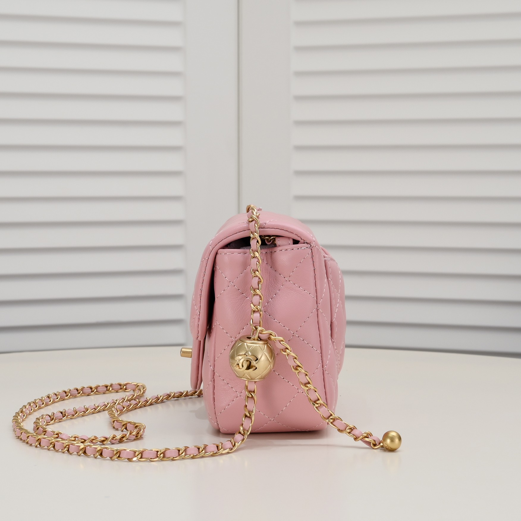 Chanel Cross Body Metal Ball Chain Shoulder Bag Handbag