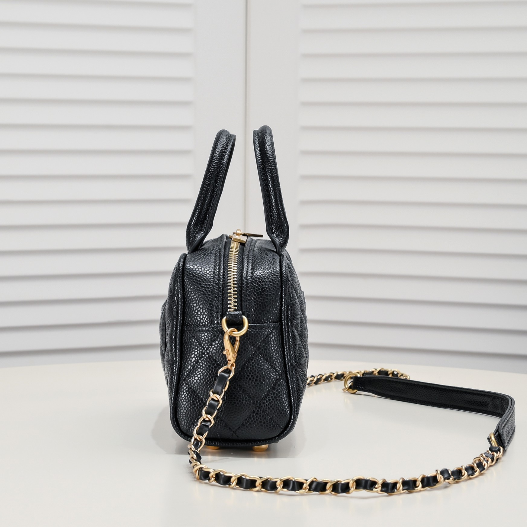Chanel 24c Vintagep Hilton Bag Shoulder Bag Handbag