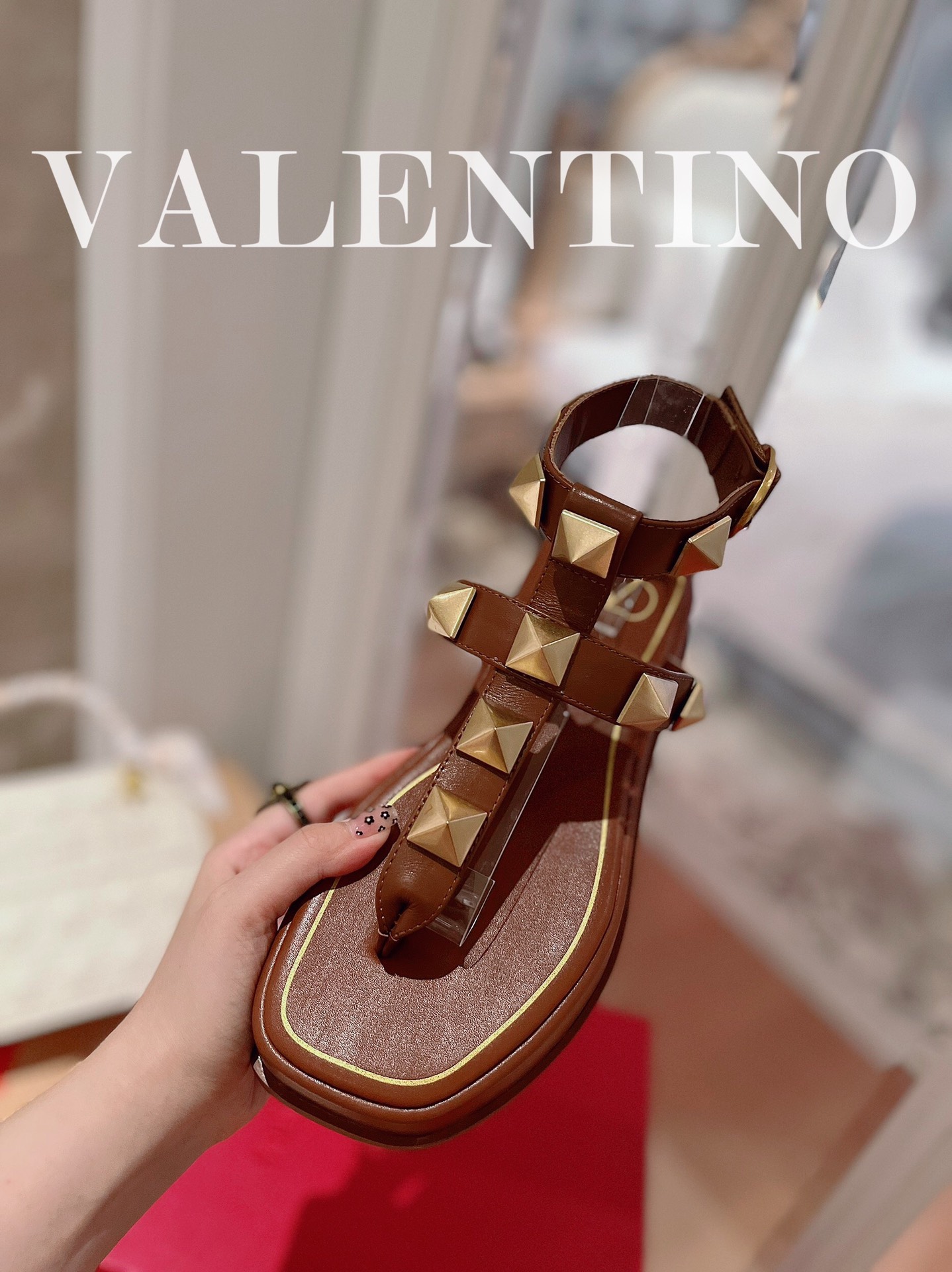 Valentino shoes (35-41) V008 02