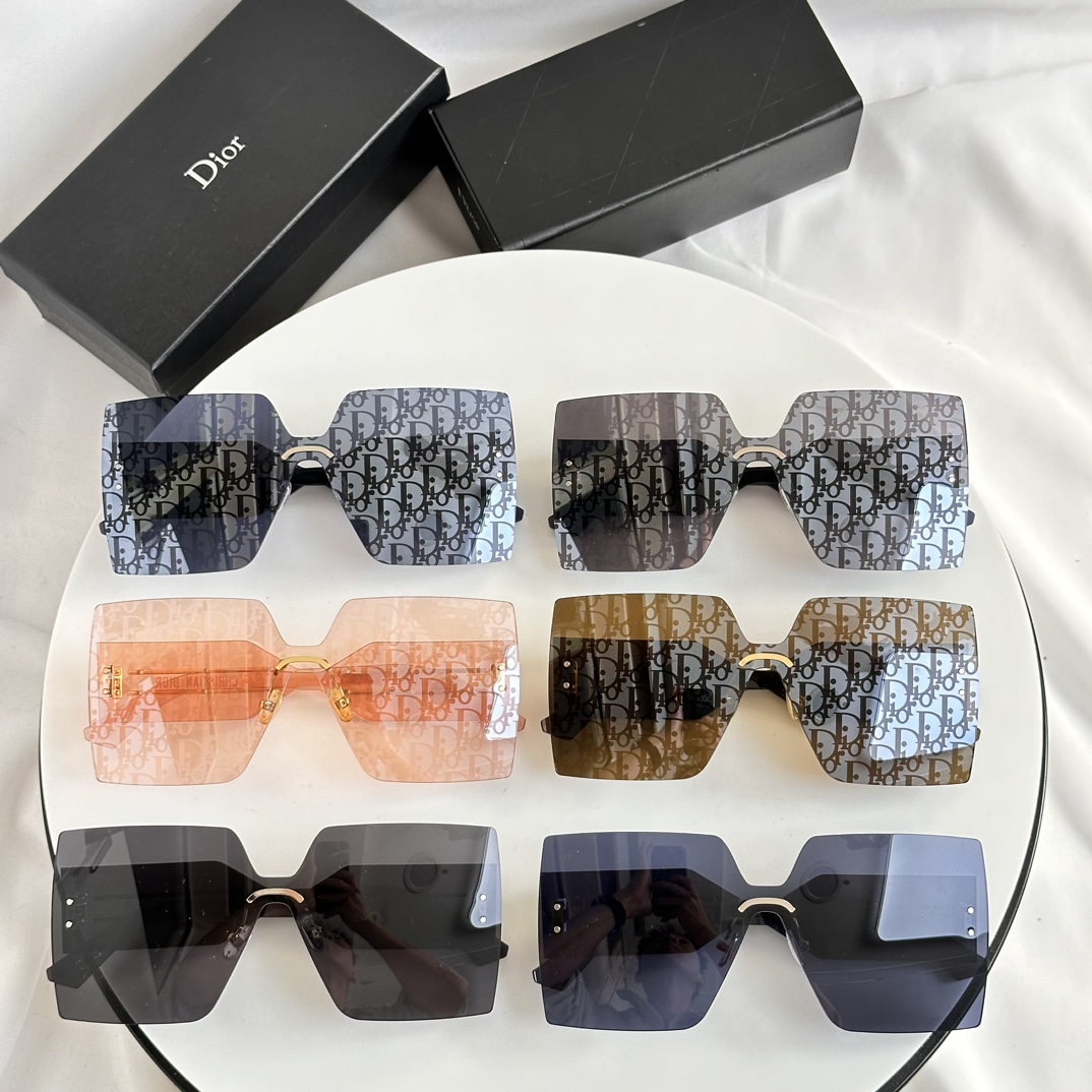 Dior Sunglasses Club M5U SM051