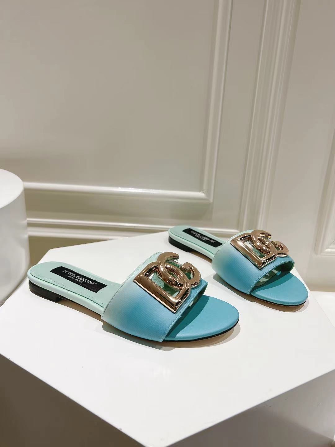D&G Shoes ladies slippers