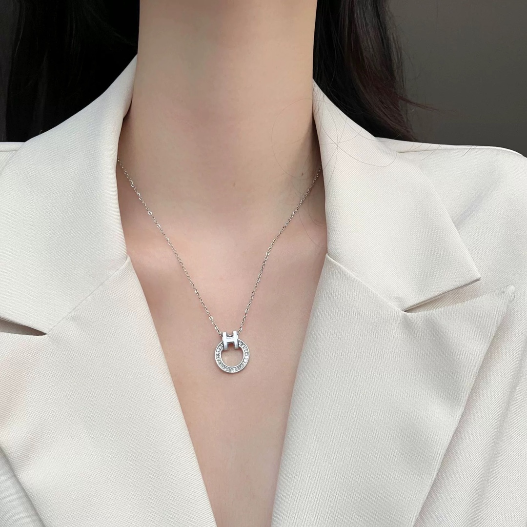 Hermes Necklace 008