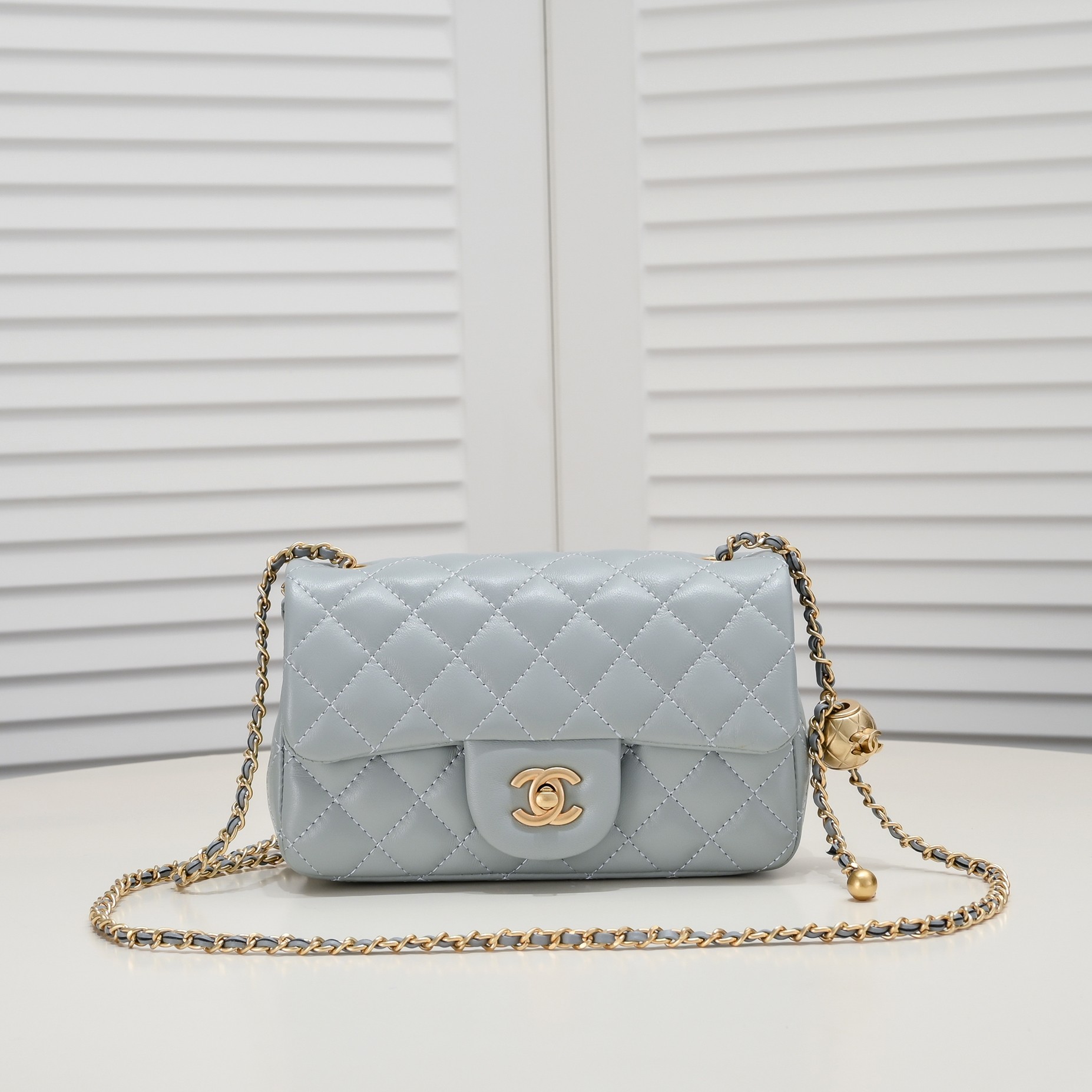 Chanel Cross Body Metal Ball Chain Shoulder Bag Handbag