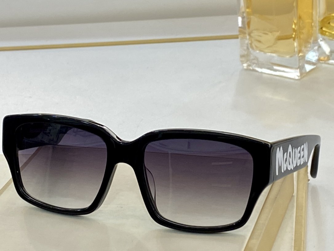 Alexander McQueen Sunglasses